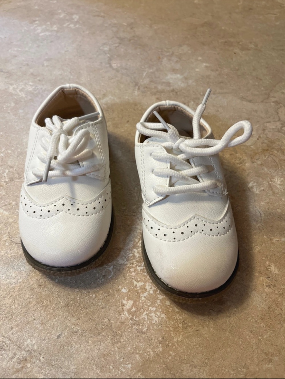 White Kids Lace-Up Brogue Dress Shoes
